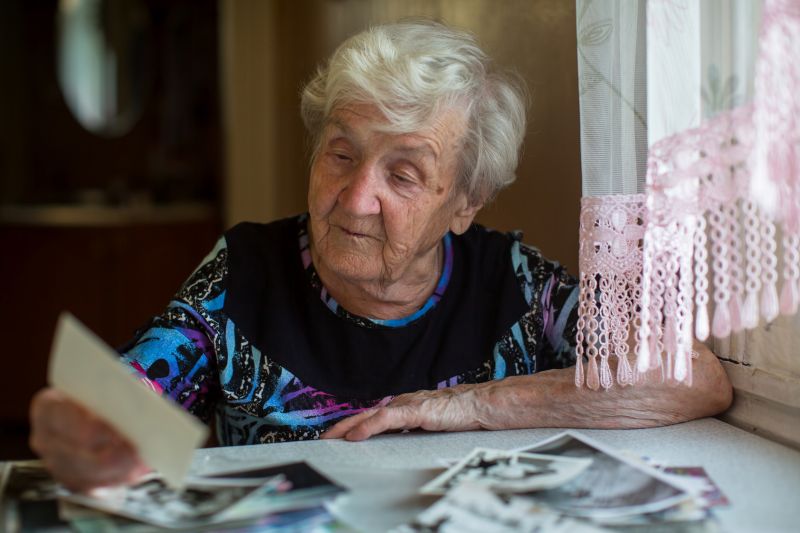 Choroba Alzheimera czy zwykłe starzenie się – sprawdź różnice