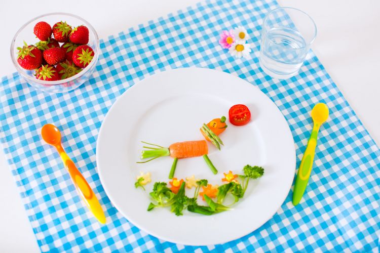 Jak przyzwyczaić swoje dziecko do zdrowego odżywiania