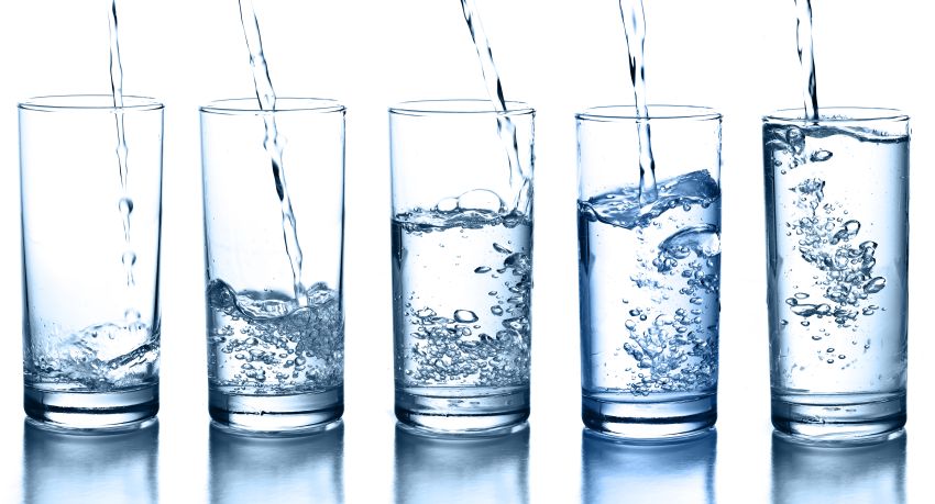 Wykonaj prosty test dla swojego zdrowia. Sprawdź, czy pijesz wystarczającą ilość wody!